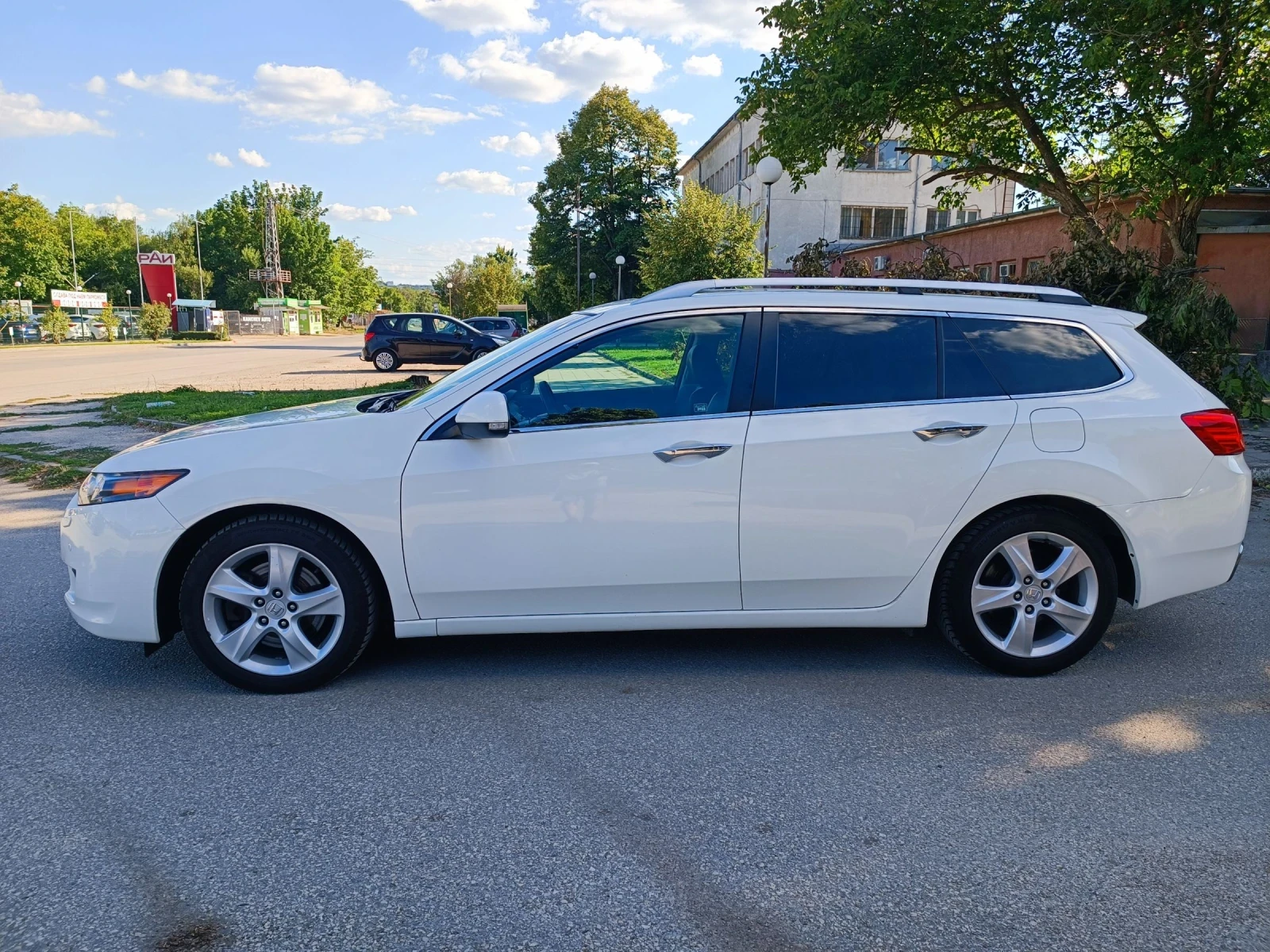 Honda Accord 2.4i-201кс-ШВЕЙЦАРИЯ-РЪЧКА-6ск, снимка 6 - Автомобили и джипове - 55283552