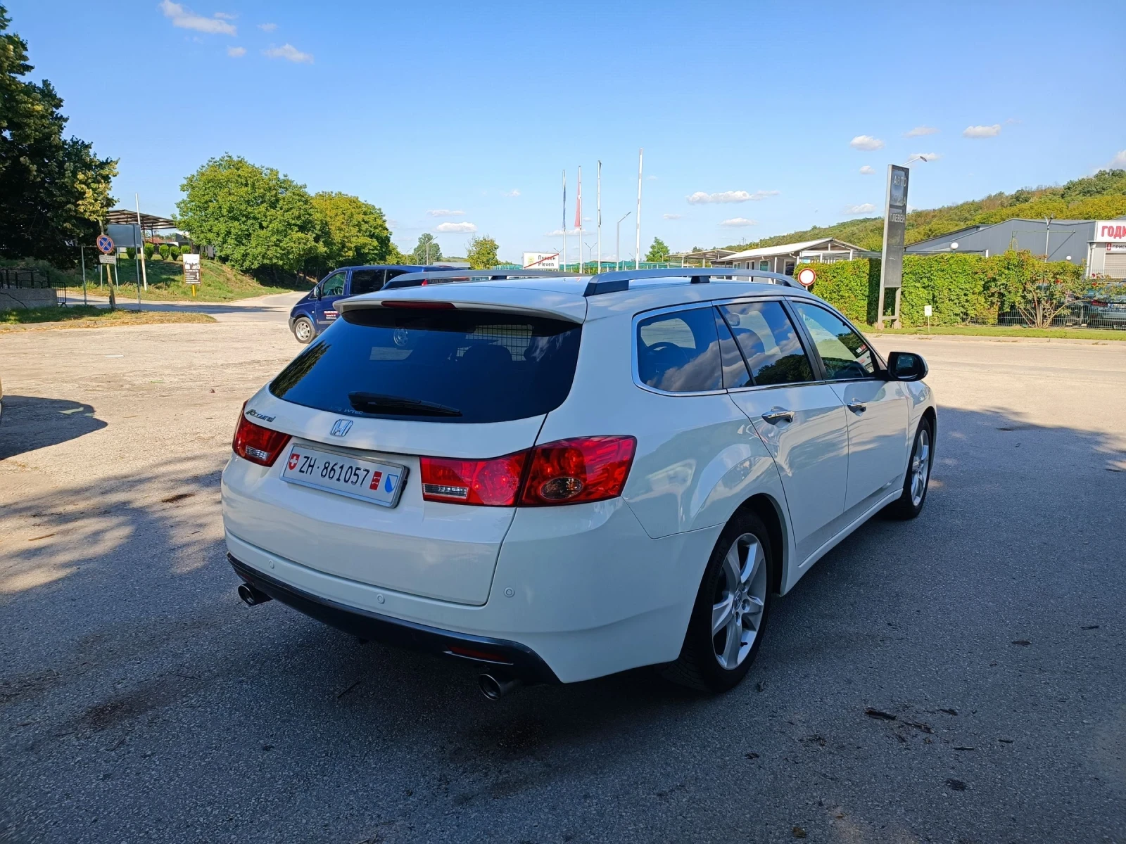 Honda Accord 2.4i-201кс-ШВЕЙЦАРИЯ-РЪЧКА-6ск, снимка 3 - Автомобили и джипове - 55283552