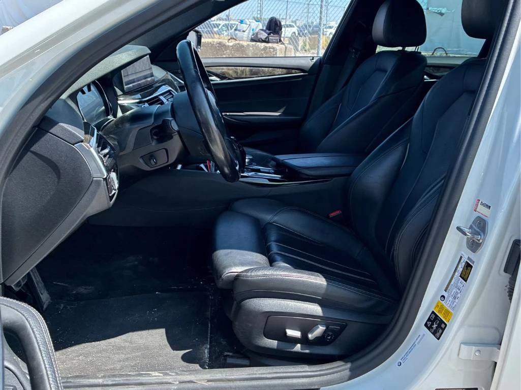 BMW 530 | АВТОКРЕДИТ БЕЗ ПЪРВОНАЧАЛНА ВНОСКА | , снимка 13 - Автомобили и джипове - 55414989