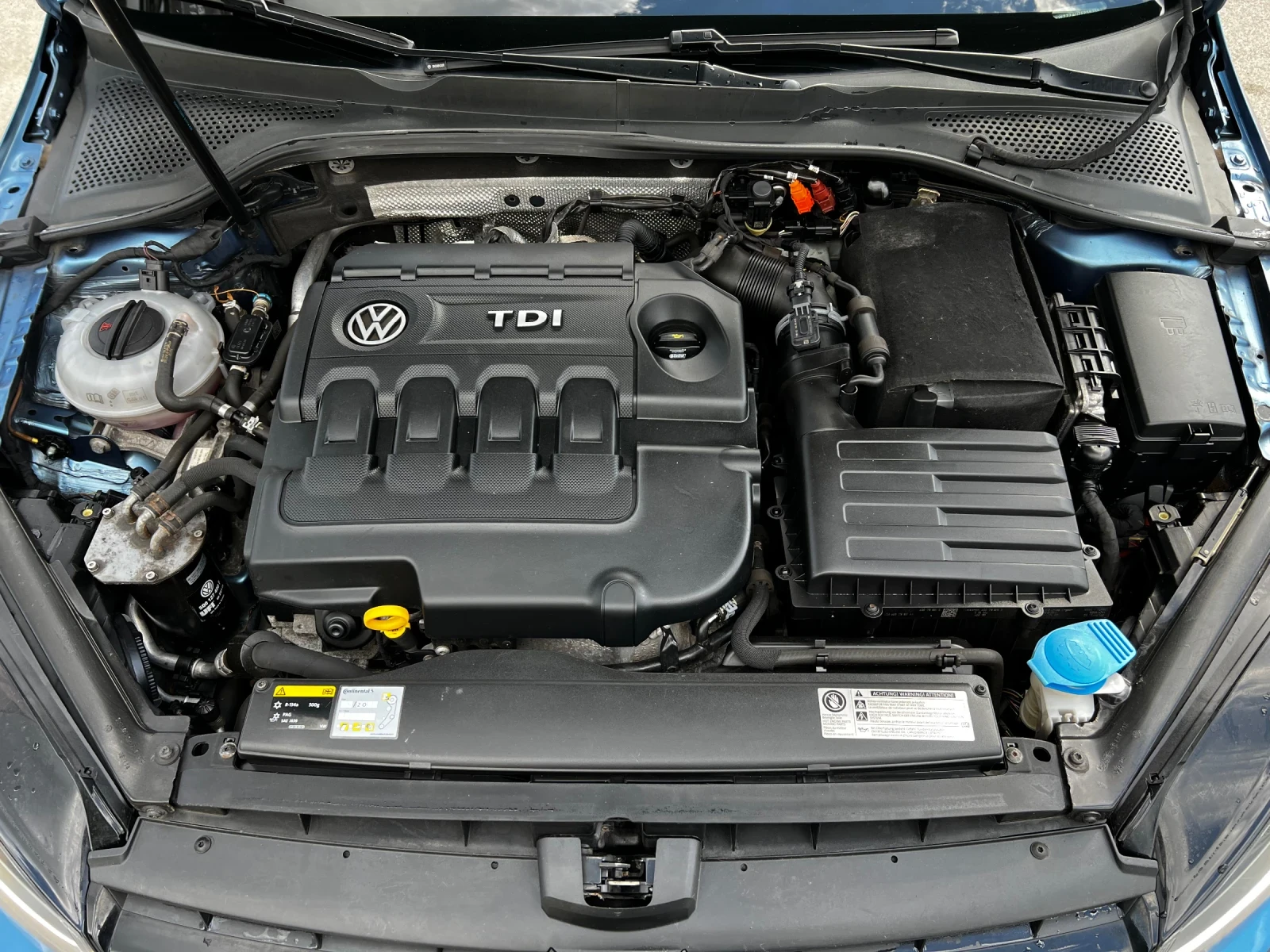 VW Golf 1.6tdi 110к.с. Xenon/DSG, снимка 7 - Автомобили и джипове - 55503539