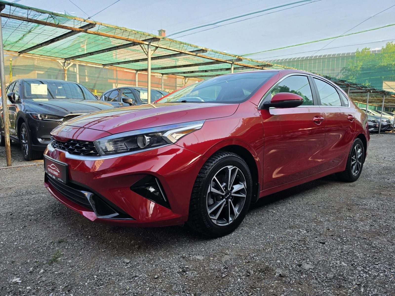 Kia Forte 2.0MPI, снимка 4 - Автомобили и джипове - 55646315