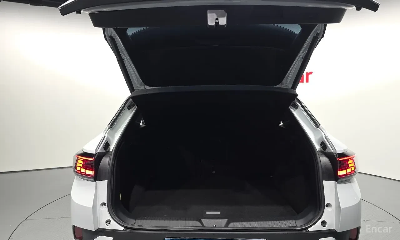 VW ID.4 PRO/360/ПАНОРАМА/ПОДГРЕВ/IQ LED MATRIX/ДИСТОРНИК, снимка 17 - Автомобили и джипове - 56121471
