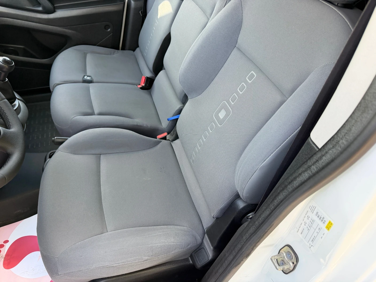 Citroen Berlingo 1.6HDI, снимка 6 - Автомобили и джипове - 56214045