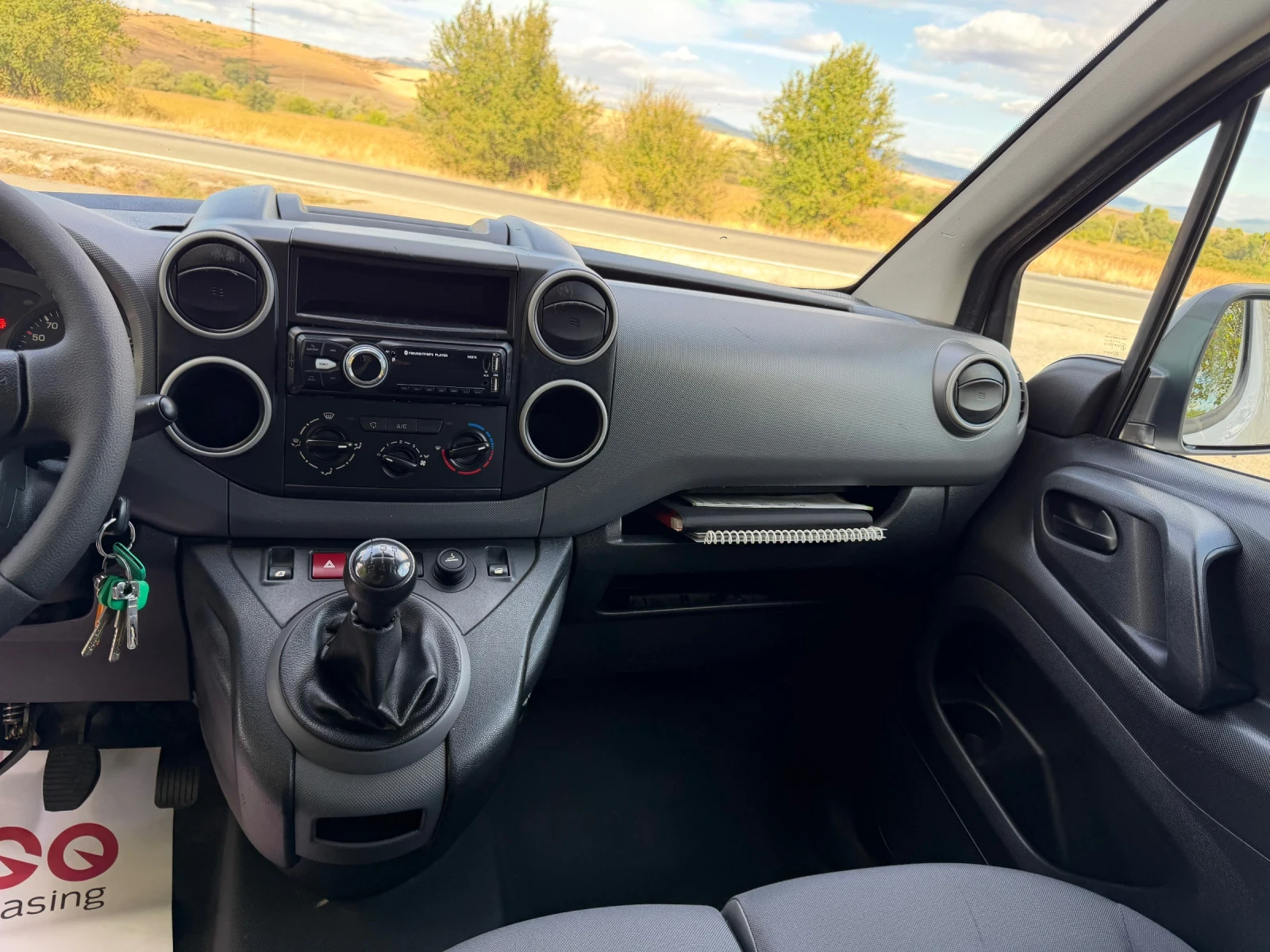 Citroen Berlingo 1.6HDI, снимка 9 - Автомобили и джипове - 56214045