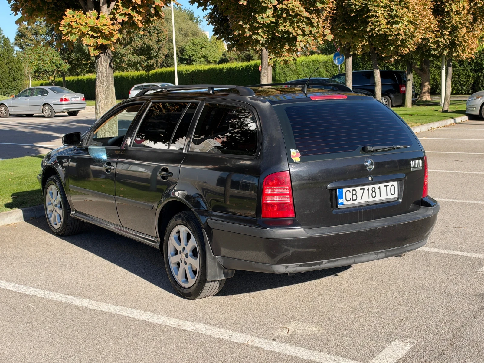 Skoda Octavia 1.8T Laurin & Klement, снимка 4 - Автомобили и джипове - 56348179