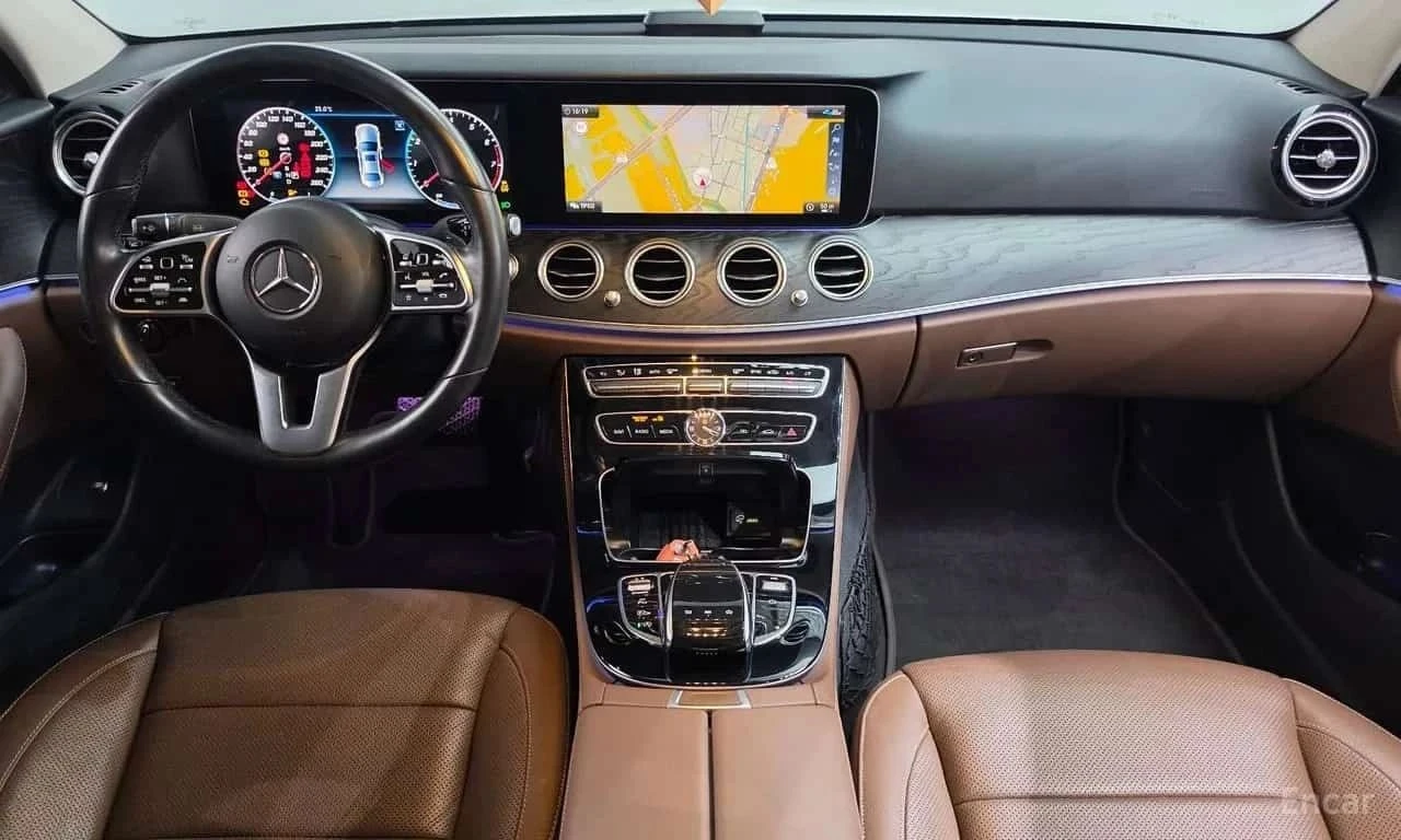 Mercedes-Benz E 300, снимка 7 - Автомобили и джипове - 56726651