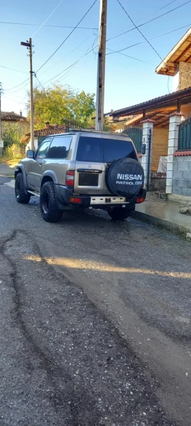 Nissan Patrol - 8000 € / 15646.64 лв. - 62717702 2