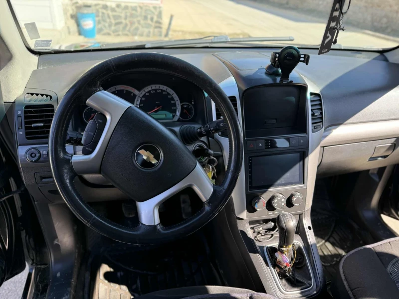 Chevrolet Captiva, снимка 5 - Автомобили и джипове - 52468306