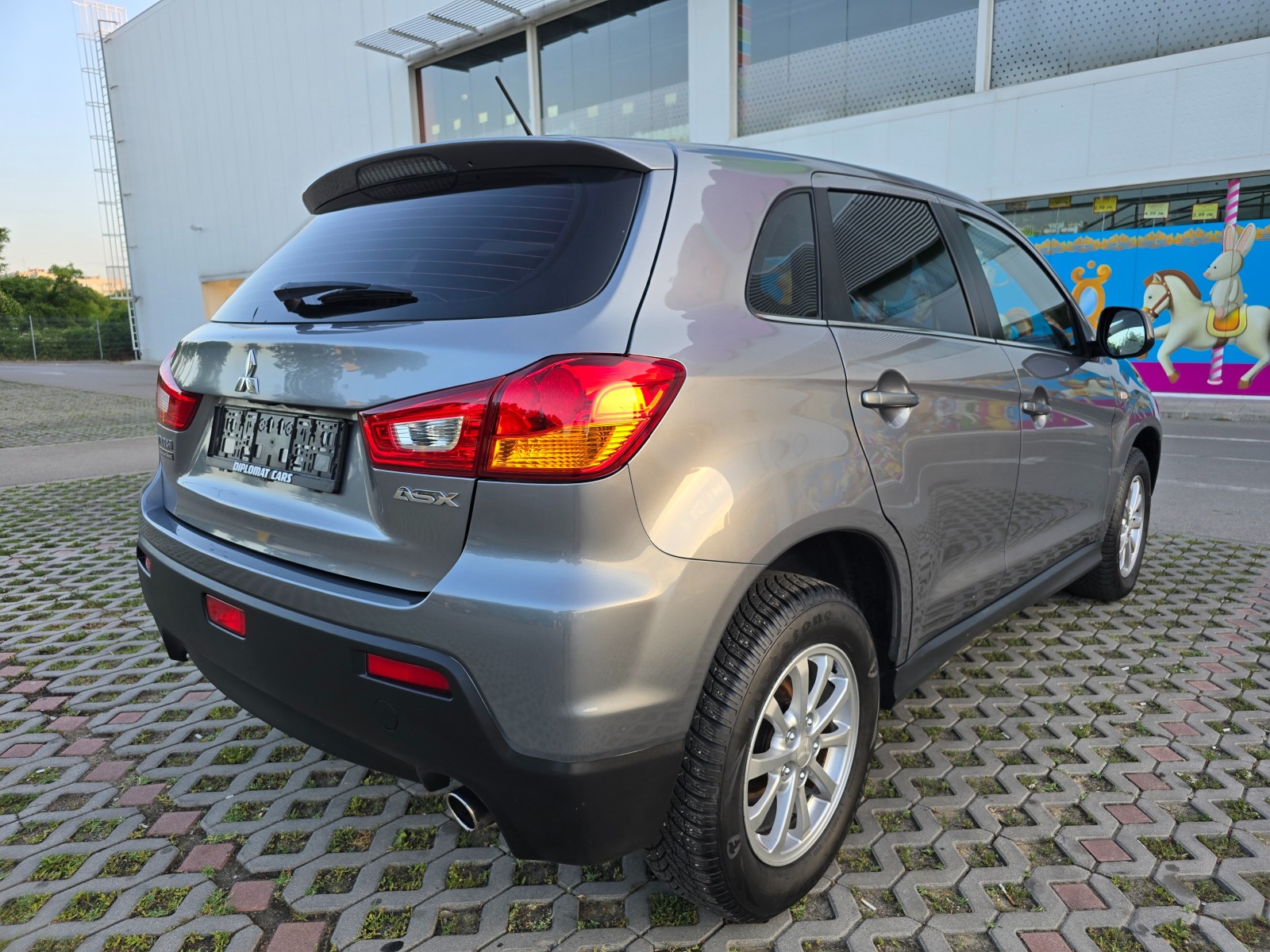 Mitsubishi ASX 1.8 DI-D  4X4 - изображение 4