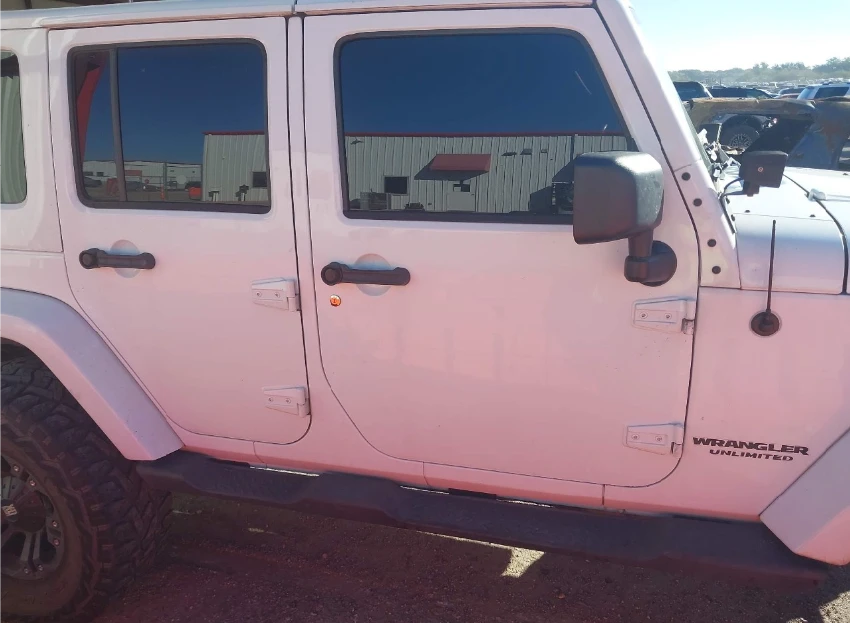 Jeep Wrangler UNLIMITED SAHARA 4x4 - изображение 7