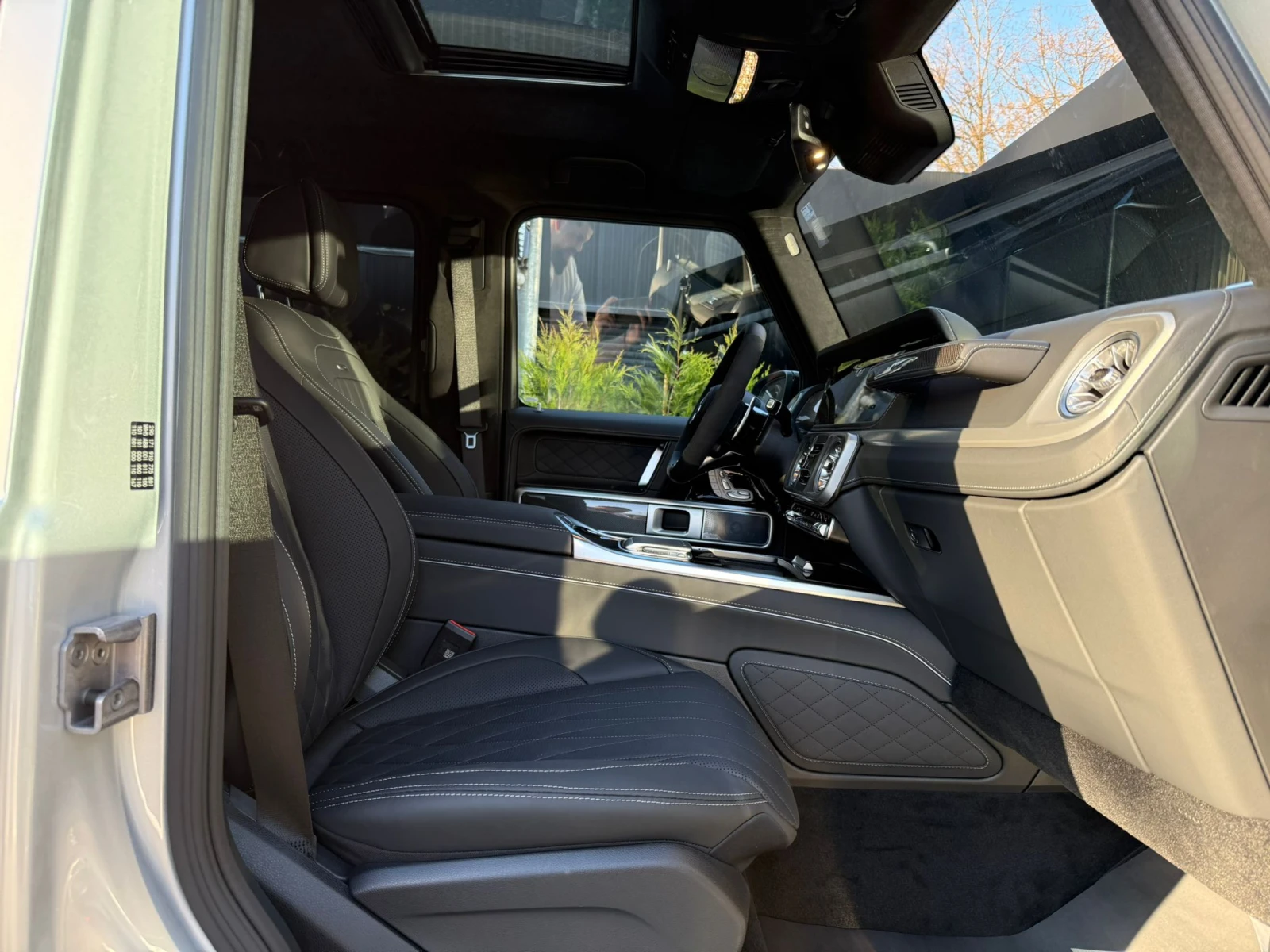 Mercedes-Benz G 63 AMG CARBON/А22/BRAND NEW, снимка 16 - Автомобили и джипове - 53839023