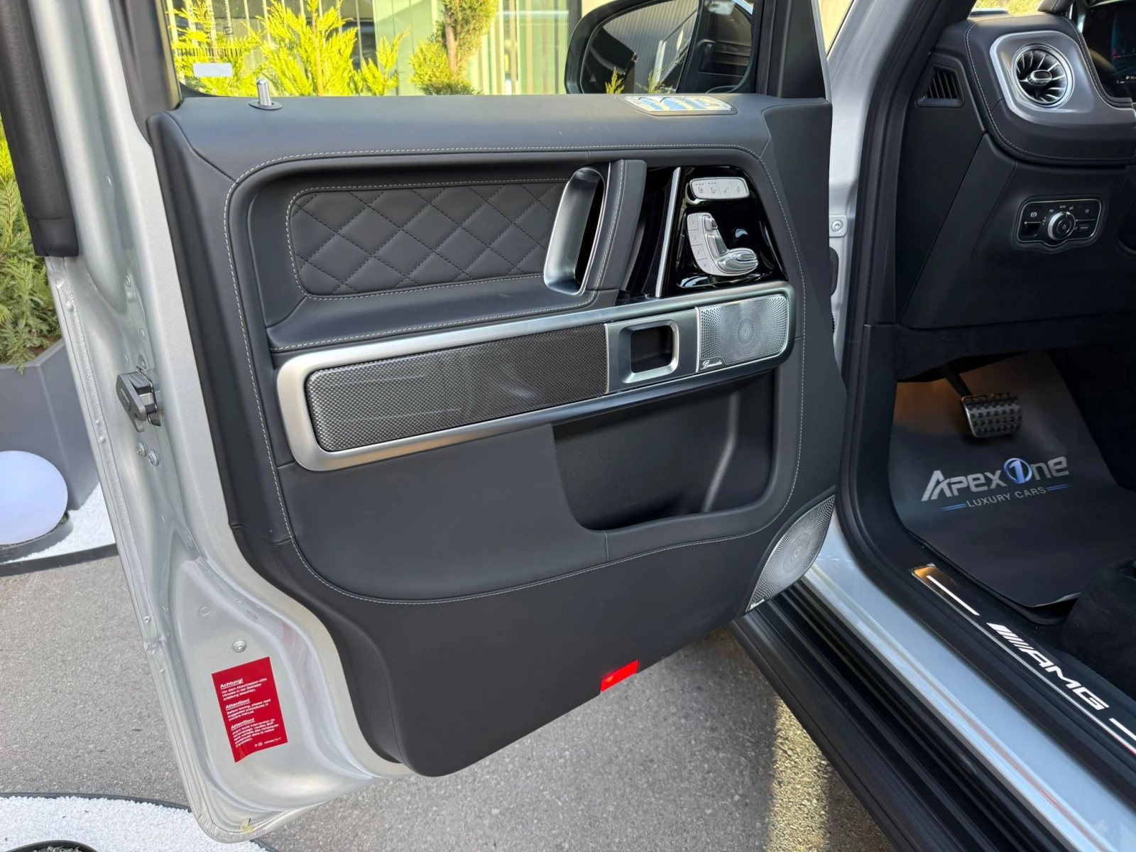 Mercedes-Benz G 63 AMG CARBON/А22/BRAND NEW, снимка 13 - Автомобили и джипове - 53839023