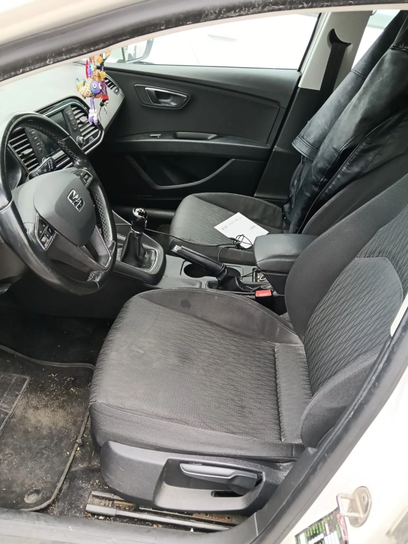 Toyota Rav4 2.0 - 125kc.Бяла перла, снимка 15 - Автомобили и джипове - 54220370