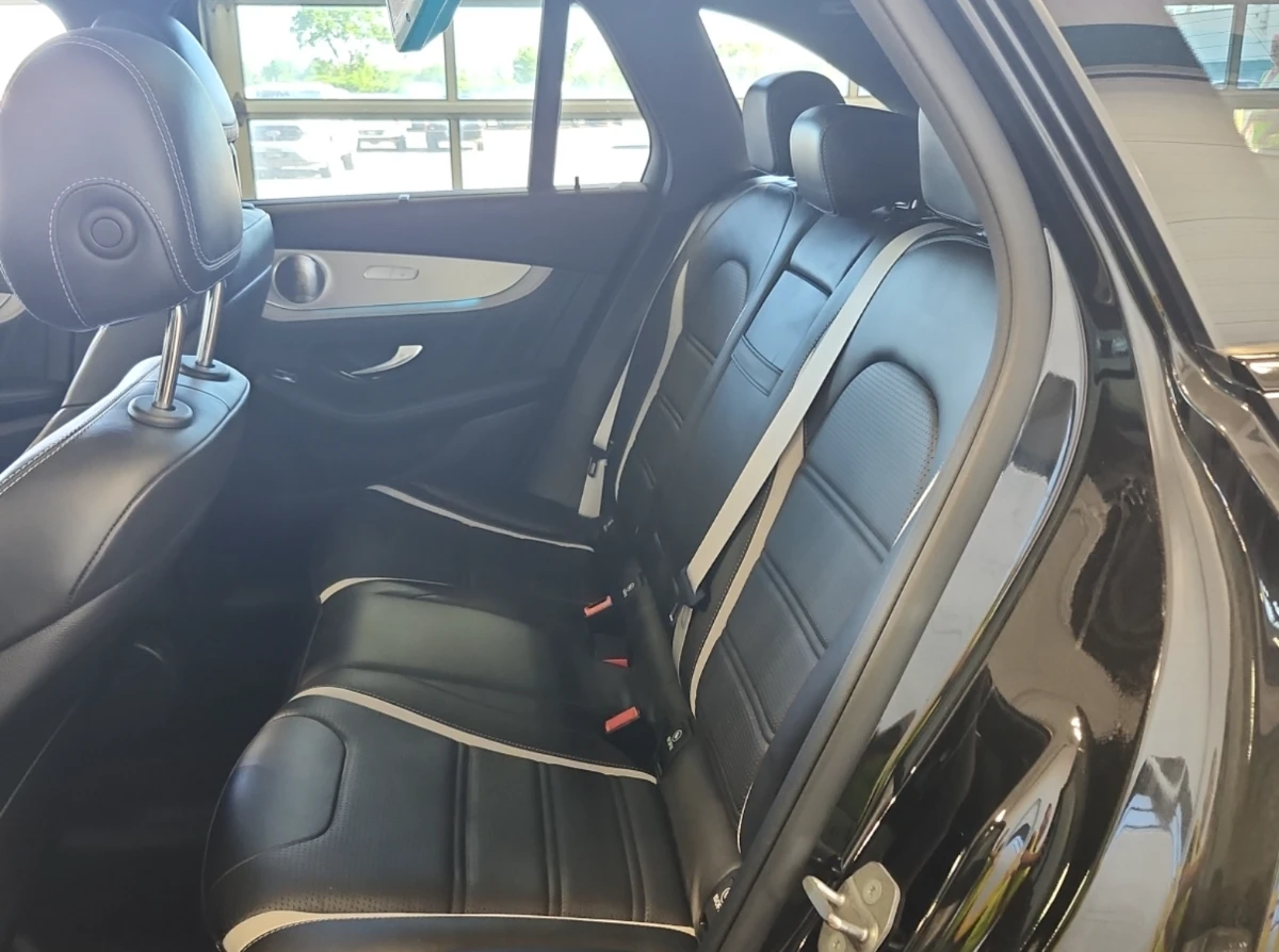 Mercedes-Benz GLC 63 AMG S* Памет* Камера* Bucket* Burmerster* , снимка 12 - Автомобили и джипове - 55152519