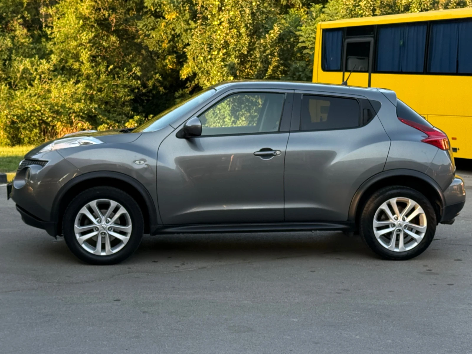 Nissan Juke 1.5dCi Нави/Камера/Кожа/Клима/Кейлес, снимка 6 - Автомобили и джипове - 55590684