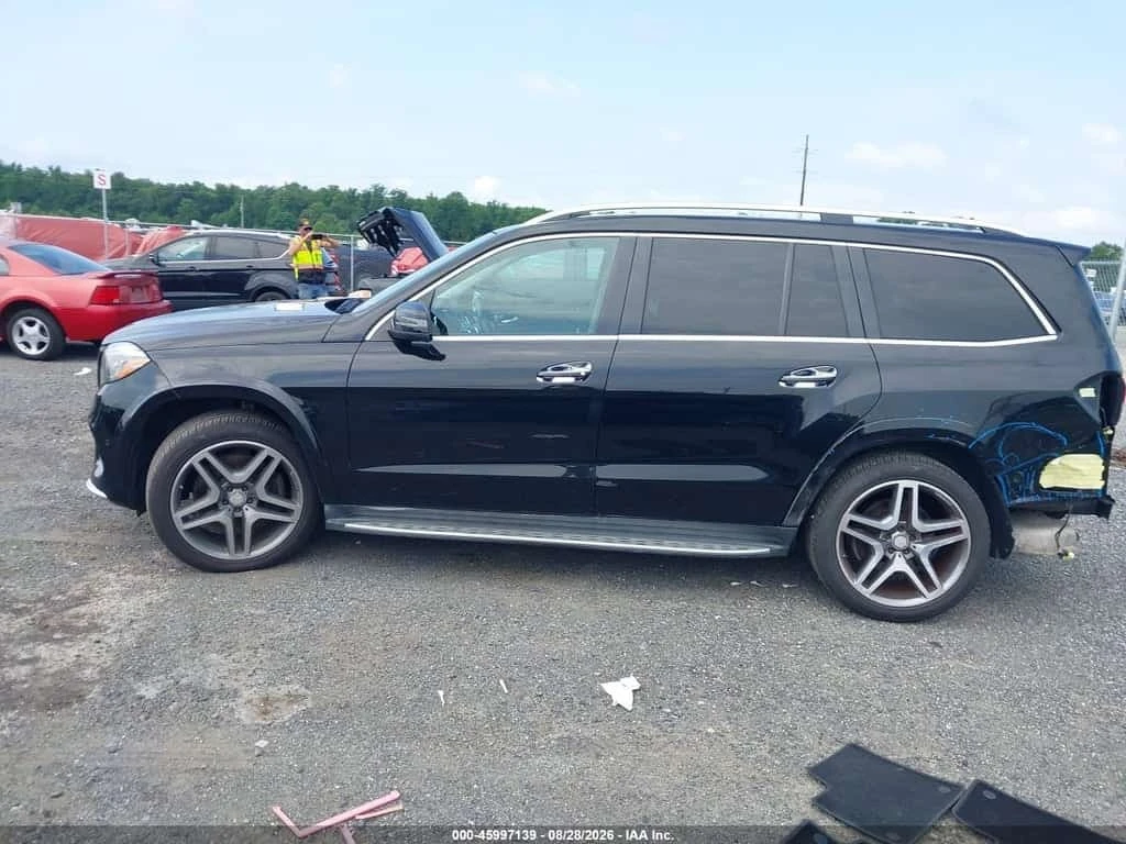 Mercedes-Benz GLS 500 550 * 4MATIC * CARFAX * ОПЦИЯ ЗА ФИНАНСИРАНЕ * , снимка 14 - Автомобили и джипове - 56255735