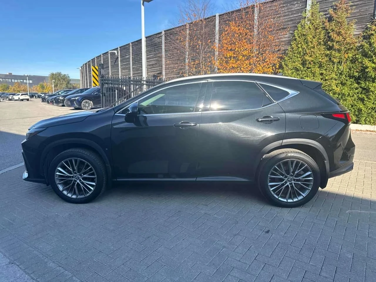 Lexus NX, снимка 2 - Автомобили и джипове - 56739554