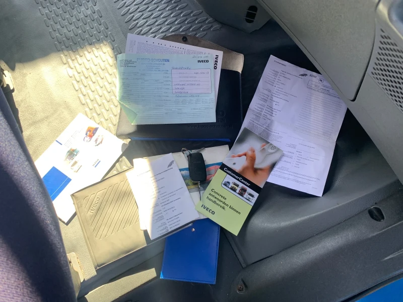Iveco Daily Климатик* Седалка на килограми* Сервизна история, снимка 14 - Бусове и автобуси - 52864337