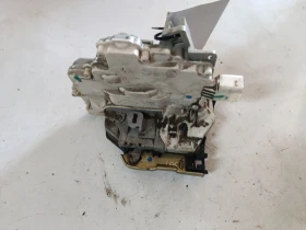 ����� �� �������� �� ����� (����� �����) 8K0839016 Audi A4