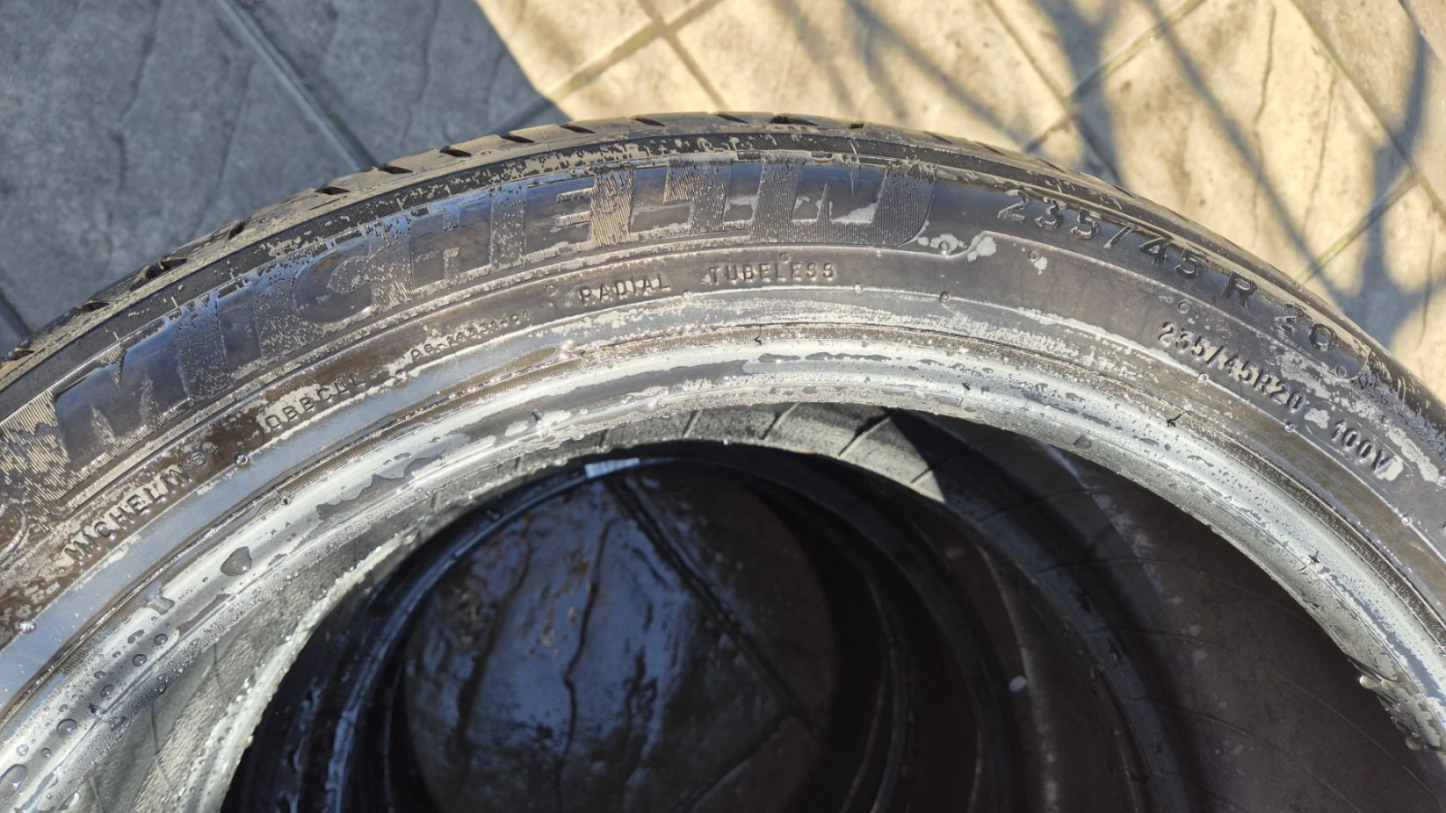 ���� 235/45R20 | Mobile.bg � ����������� 4