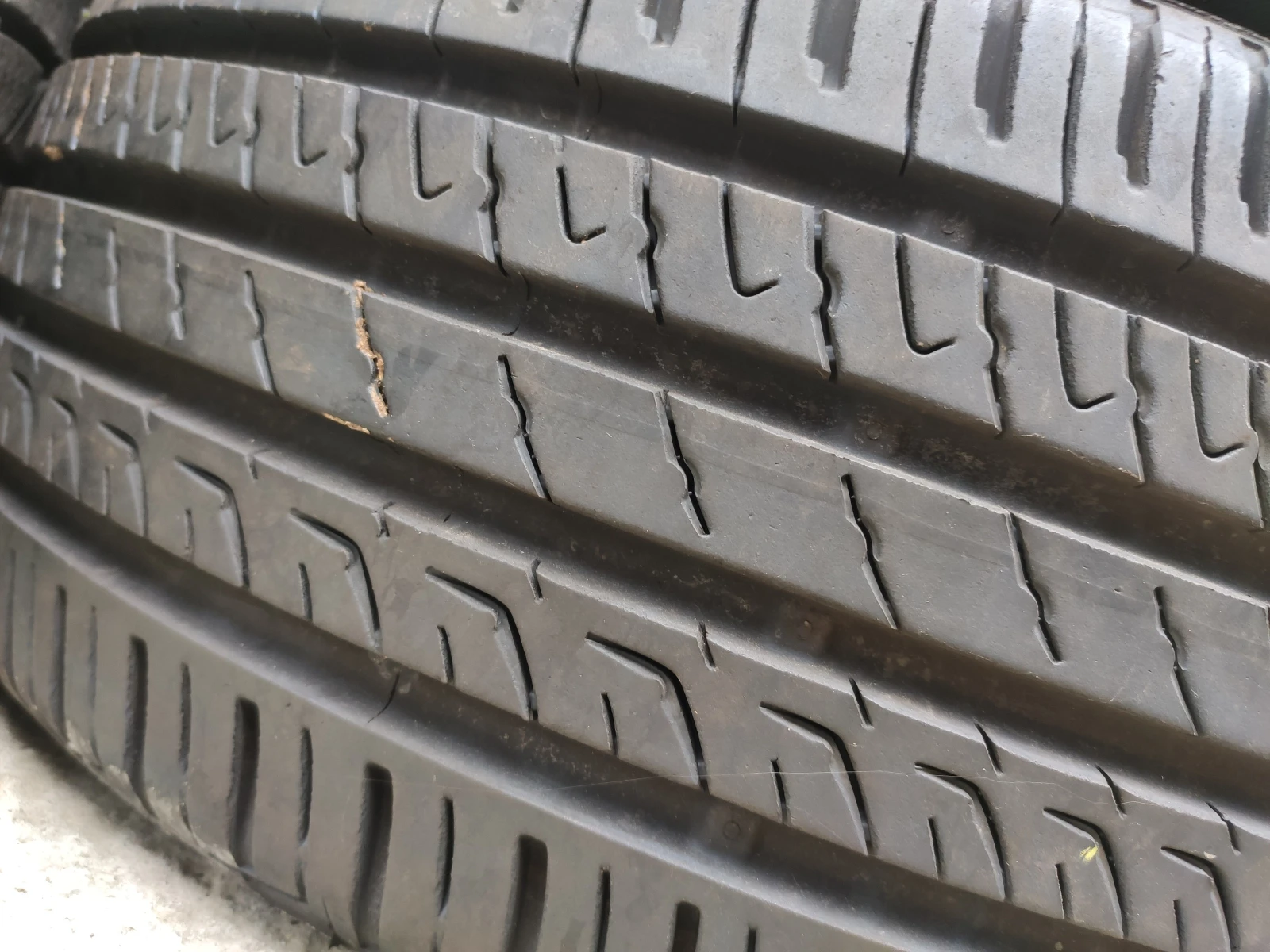 Гуми Летни 205/45R17, снимка 4 - Гуми и джанти - 53953805