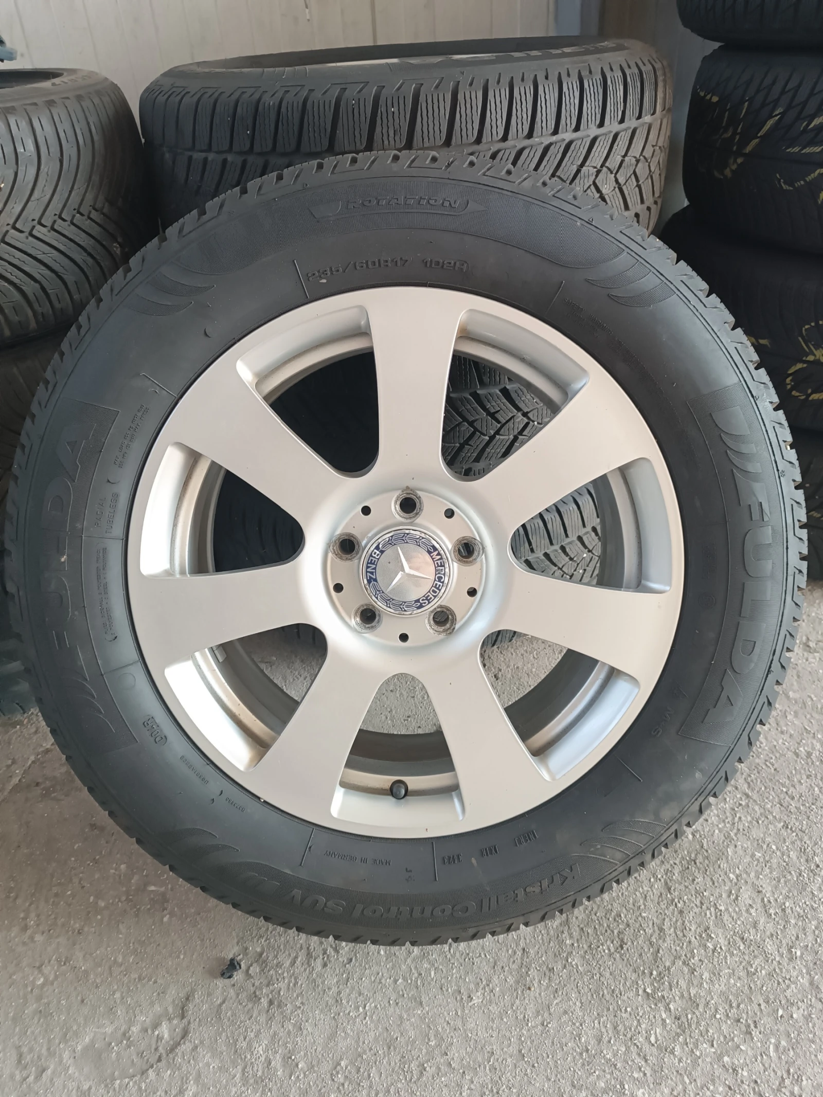 Гуми с джанти Fulda 235/60R17, снимка 2 - Гуми и джанти - 55798159