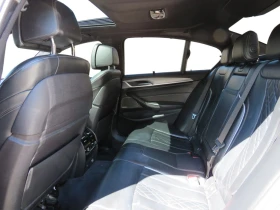 BMW 530 i xDrive M SPORT* HARMAN KARDON* ХЕДЪП* ПАНОРАМА* , снимка 17