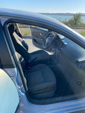 Seat Cordoba 1.4i 16v, снимка 13 - Автомобили и джипове - 44660095