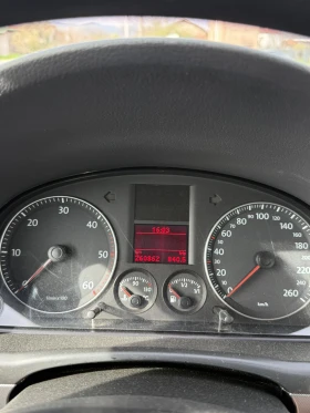 VW Touran - 3500 € / 6845.40 лв. - 93931376 10