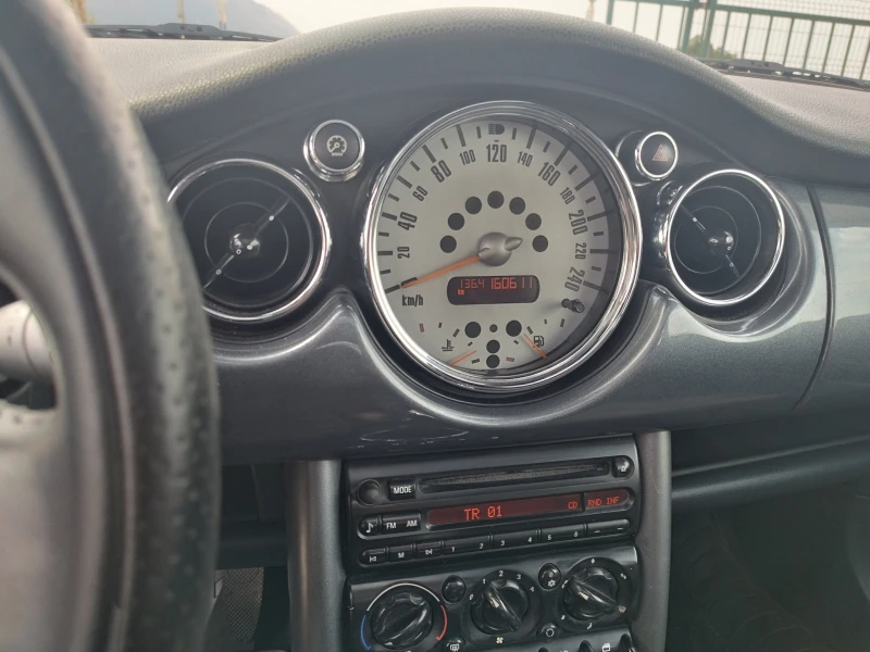 Mini Cooper 1.4D-4d ПАНОРАМА, снимка 13 - Автомобили и джипове - 47072819