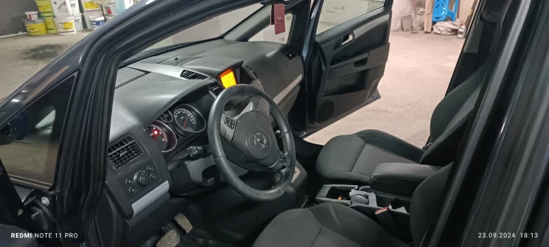 Opel Zafira, снимка 11 - Автомобили и джипове - 48637718