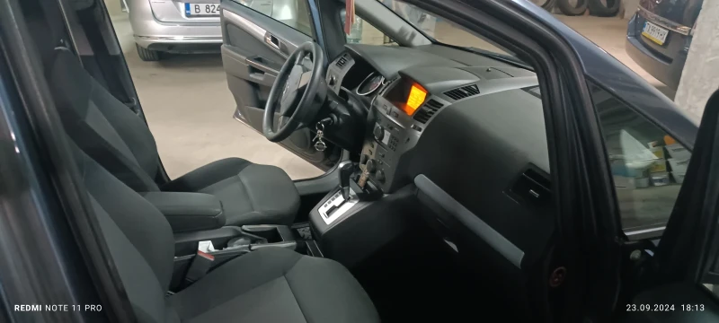 Opel Zafira, снимка 12 - Автомобили и джипове - 48637718