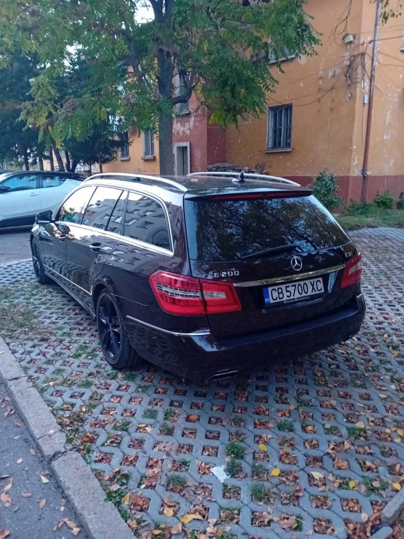 Mercedes-Benz E 200 Авангард, снимка 10 - Автомобили и джипове - 47515949