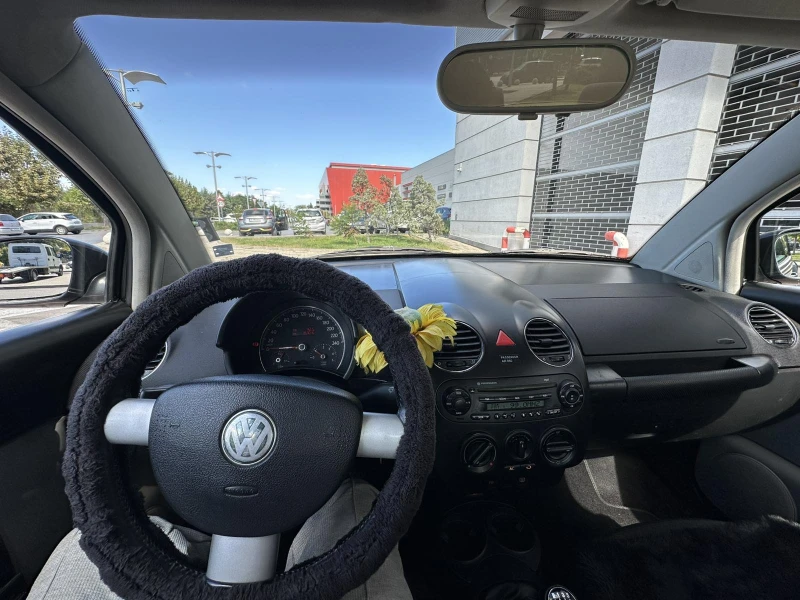 VW New beetle 1.9, снимка 5 - Автомобили и джипове - 51788431