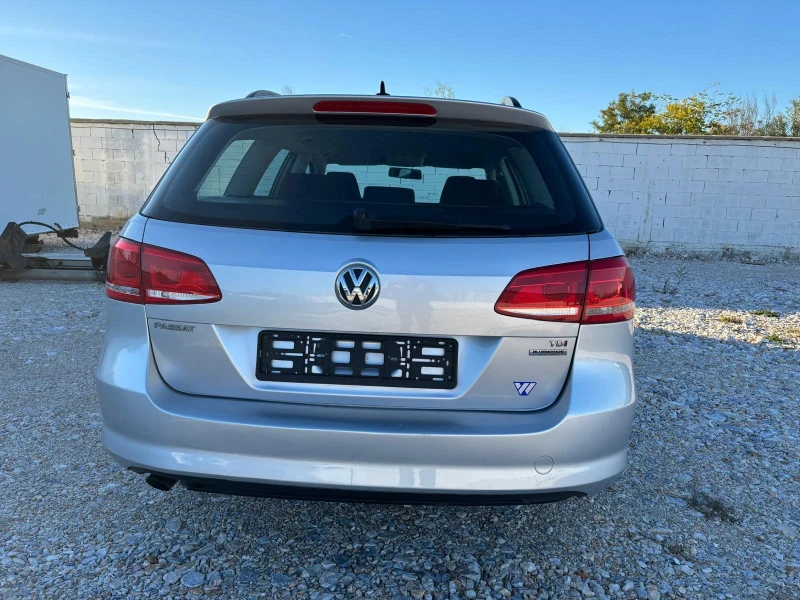 VW Passat 1.6 tdi, снимка 2 - Автомобили и джипове - 52297454