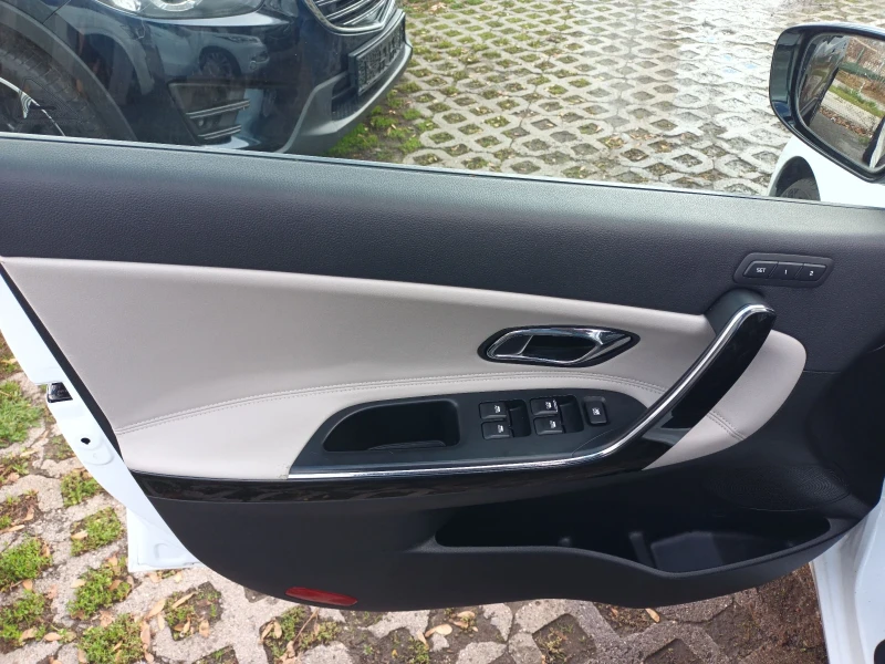 Kia Ceed 1.6i бензин.Навигация, Кожа.КОЛЕДНА ЦЕНА 14999лв, снимка 7 - Автомобили и джипове - 52446662