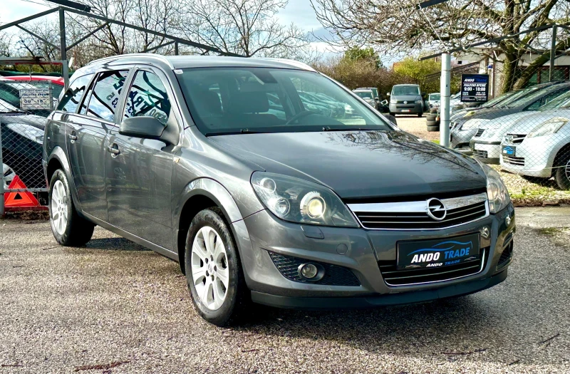 Opel Astra 1.4 бензин, снимка 3 - Автомобили и джипове - 52562172