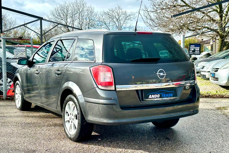 Opel Astra 1.4 бензин, снимка 5 - Автомобили и джипове - 52562172