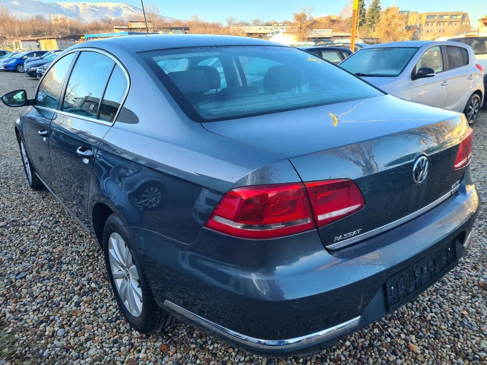 VW Passat 2, 0 COMFORT LINE BLUE MOTION - изображение 5