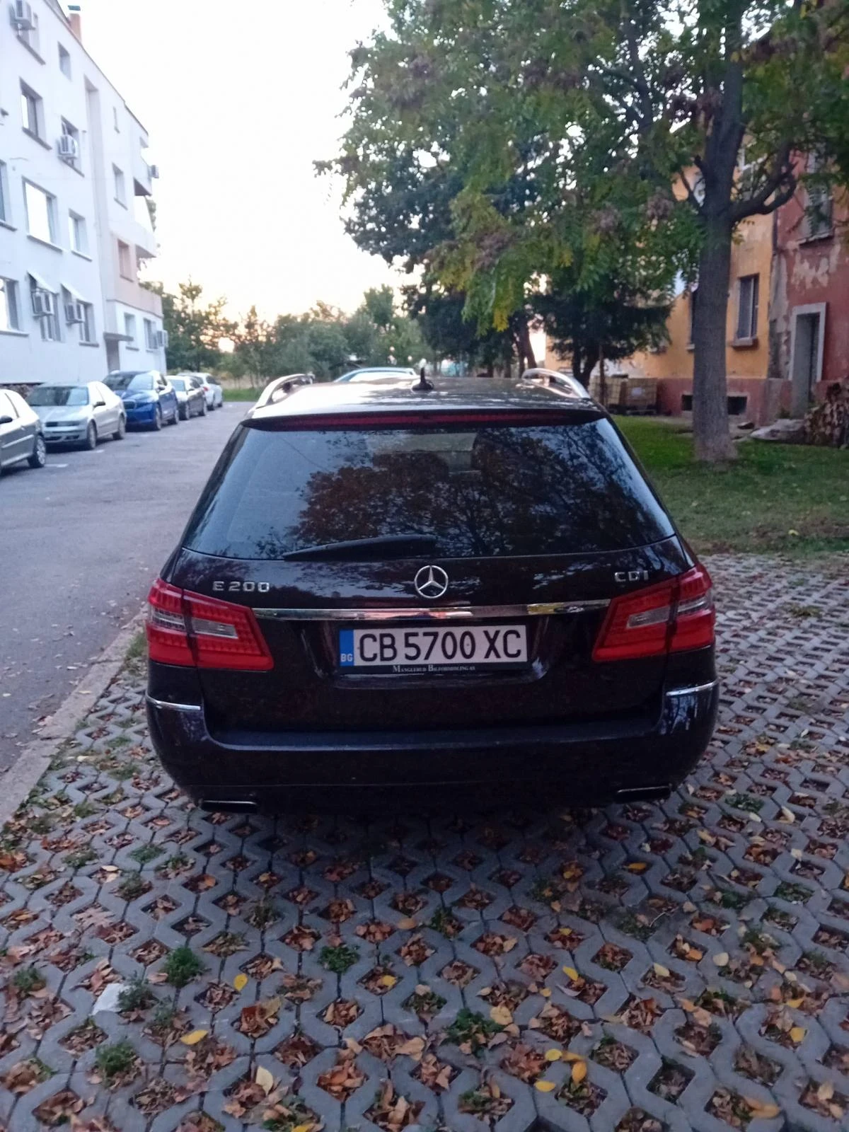 Mercedes-Benz E 200 Авангард - изображение 9