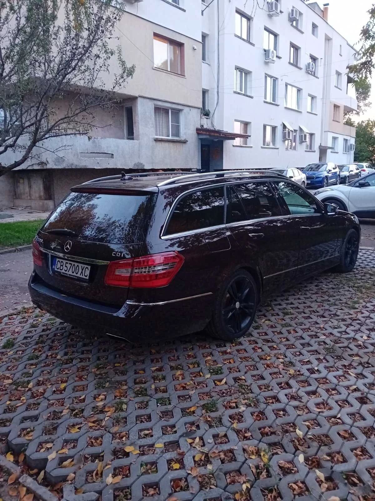 Mercedes-Benz E 200 Авангард - изображение 8