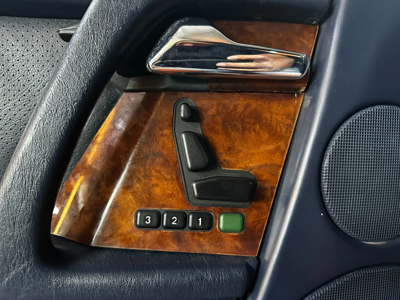 Mercedes-Benz SL 500 Уникално запазен/ГАРАНЦИЯ 6 МЕСЕЦА, снимка 13 - Автомобили и джипове - 49663624