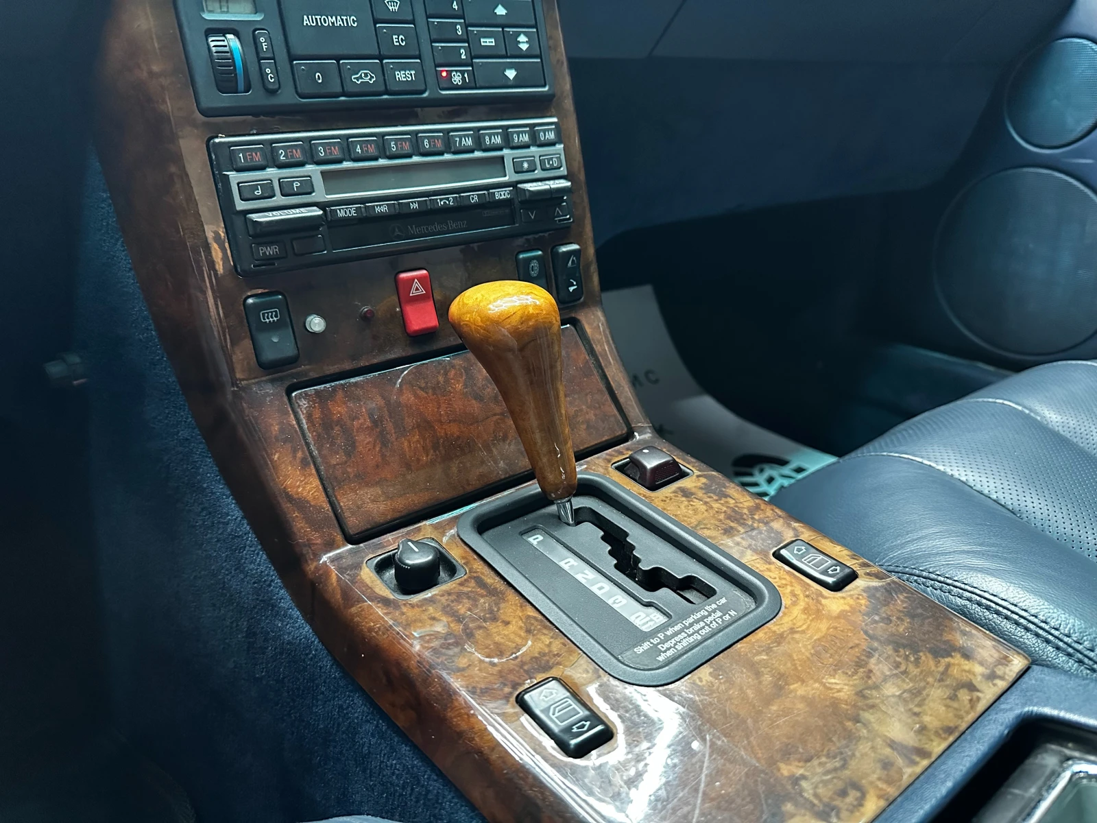 Mercedes-Benz SL 500 Уникално запазен/ГАРАНЦИЯ 6 МЕСЕЦА, снимка 9 - Автомобили и джипове - 49663624