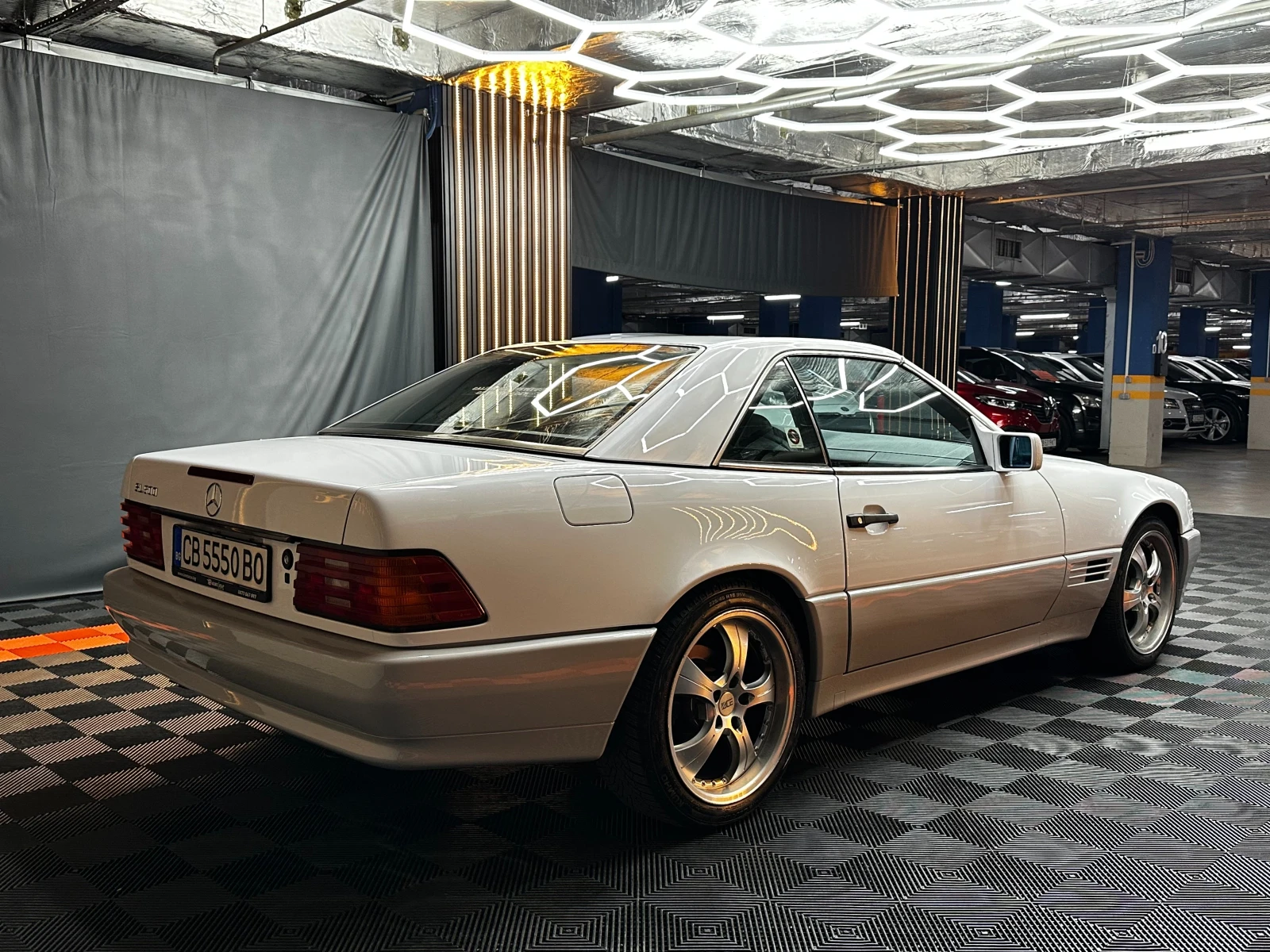 Mercedes-Benz SL 500 Уникално запазен/ГАРАНЦИЯ 6 МЕСЕЦА, снимка 4 - Автомобили и джипове - 49663624