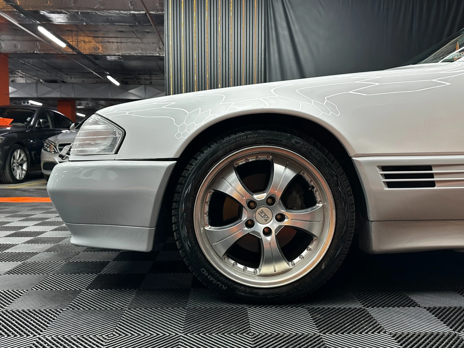 Mercedes-Benz SL 500 Уникално запазен/ГАРАНЦИЯ 6 МЕСЕЦА, снимка 6 - Автомобили и джипове - 49663624
