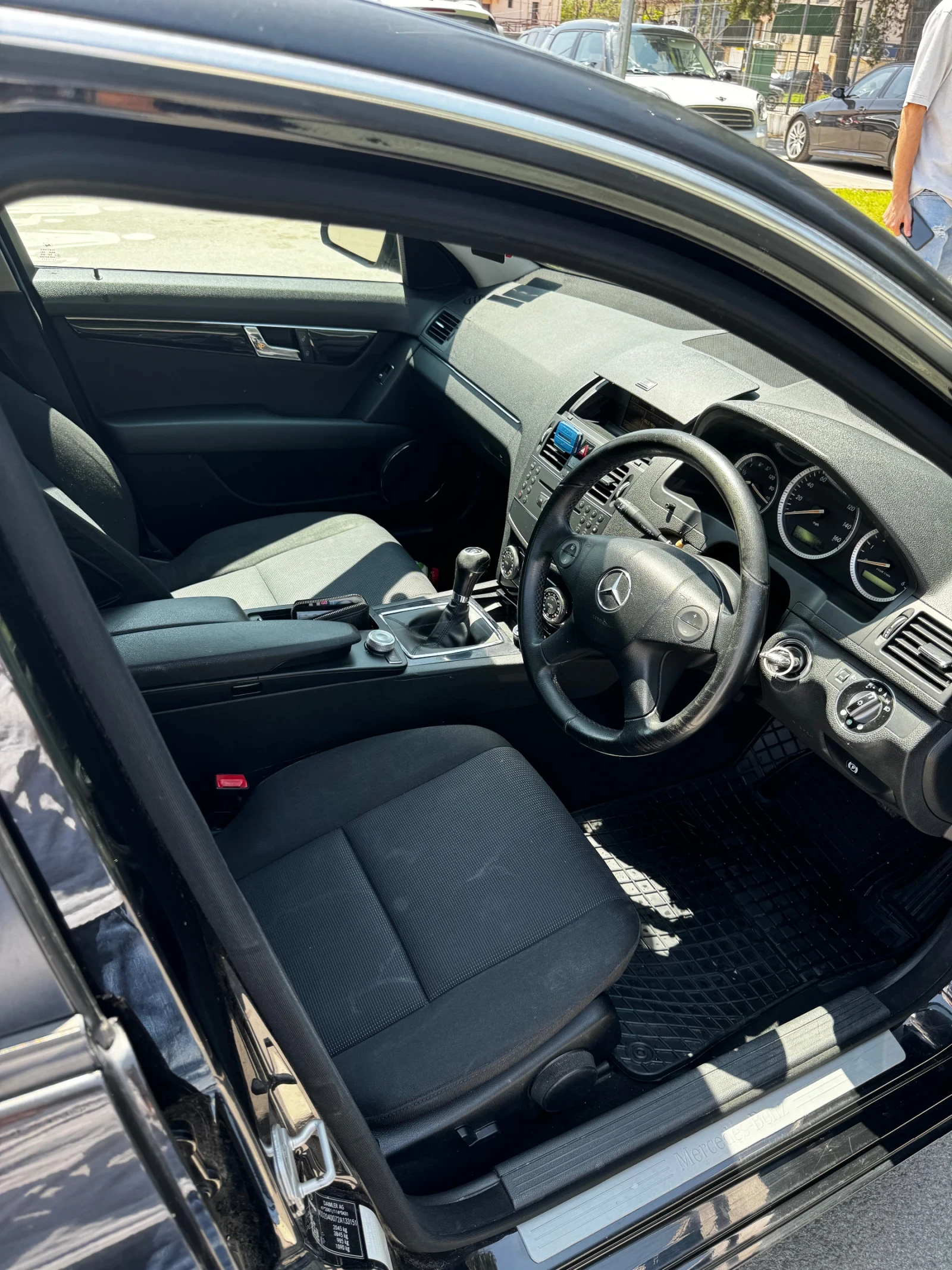 Mercedes-Benz C 200  - изображение 10