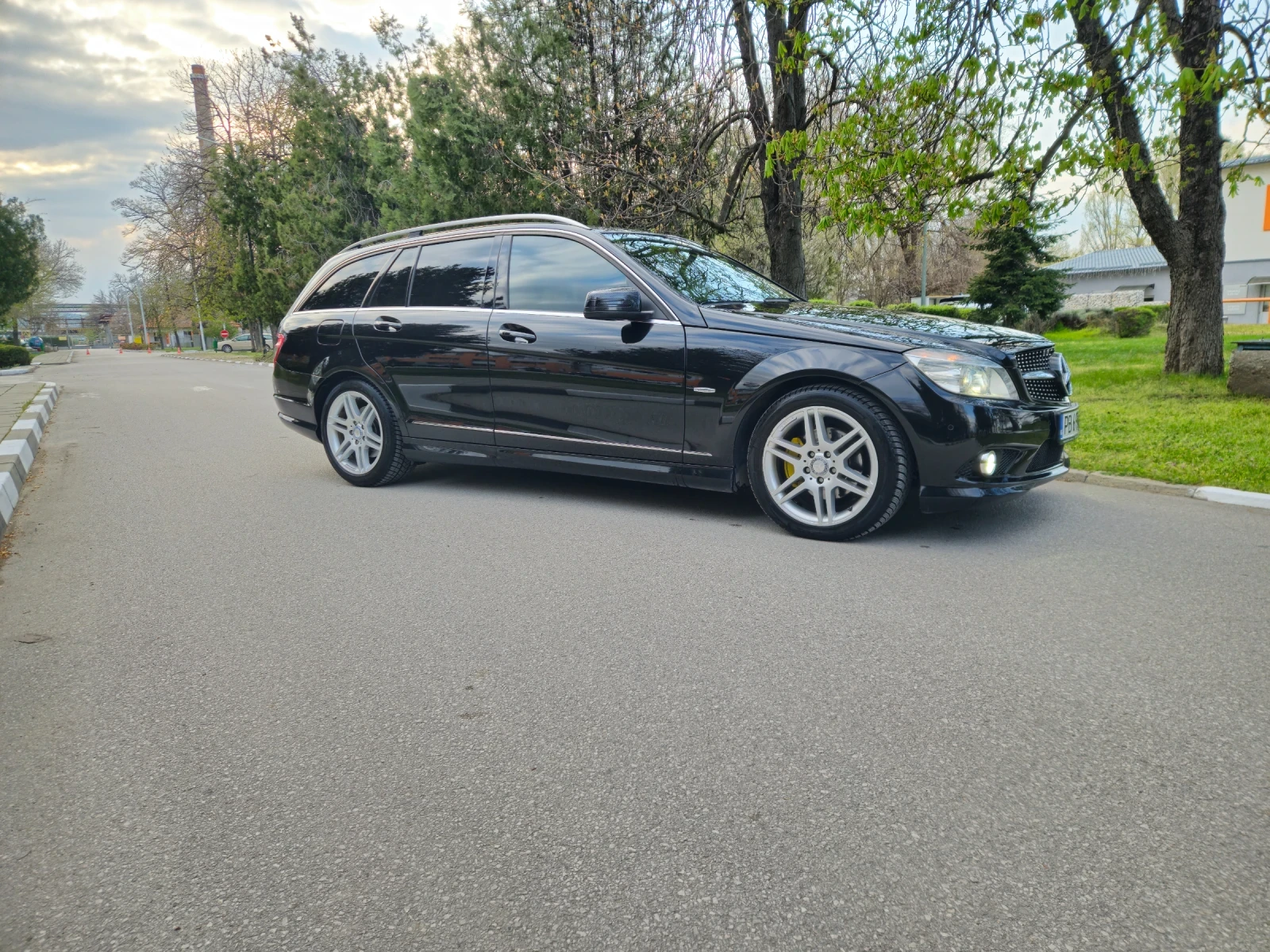 Mercedes-Benz C 220  AMG - изображение 9