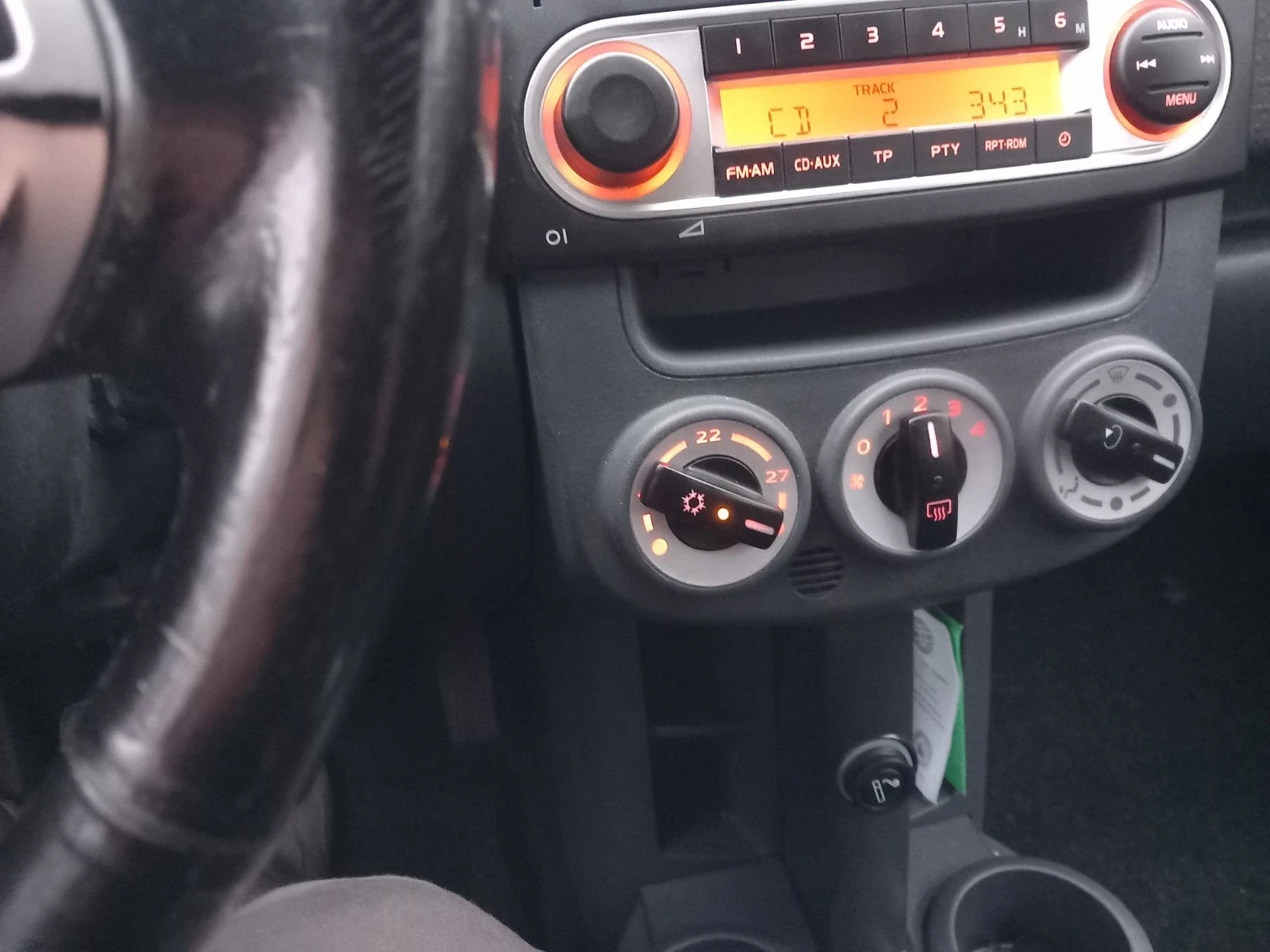 Mitsubishi Colt 1.3 бензин  - изображение 8