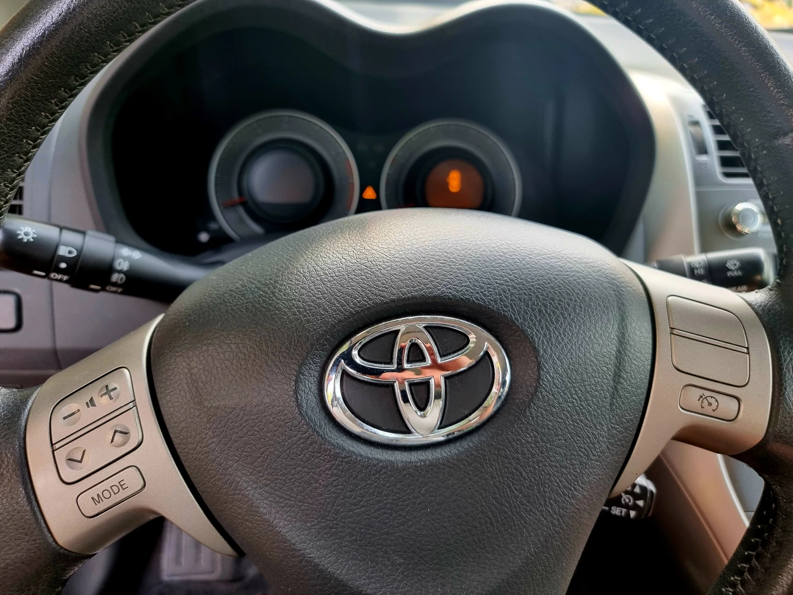 Toyota Auris * 1.6* 124PS* Autopilot* Xenon*  - изображение 10