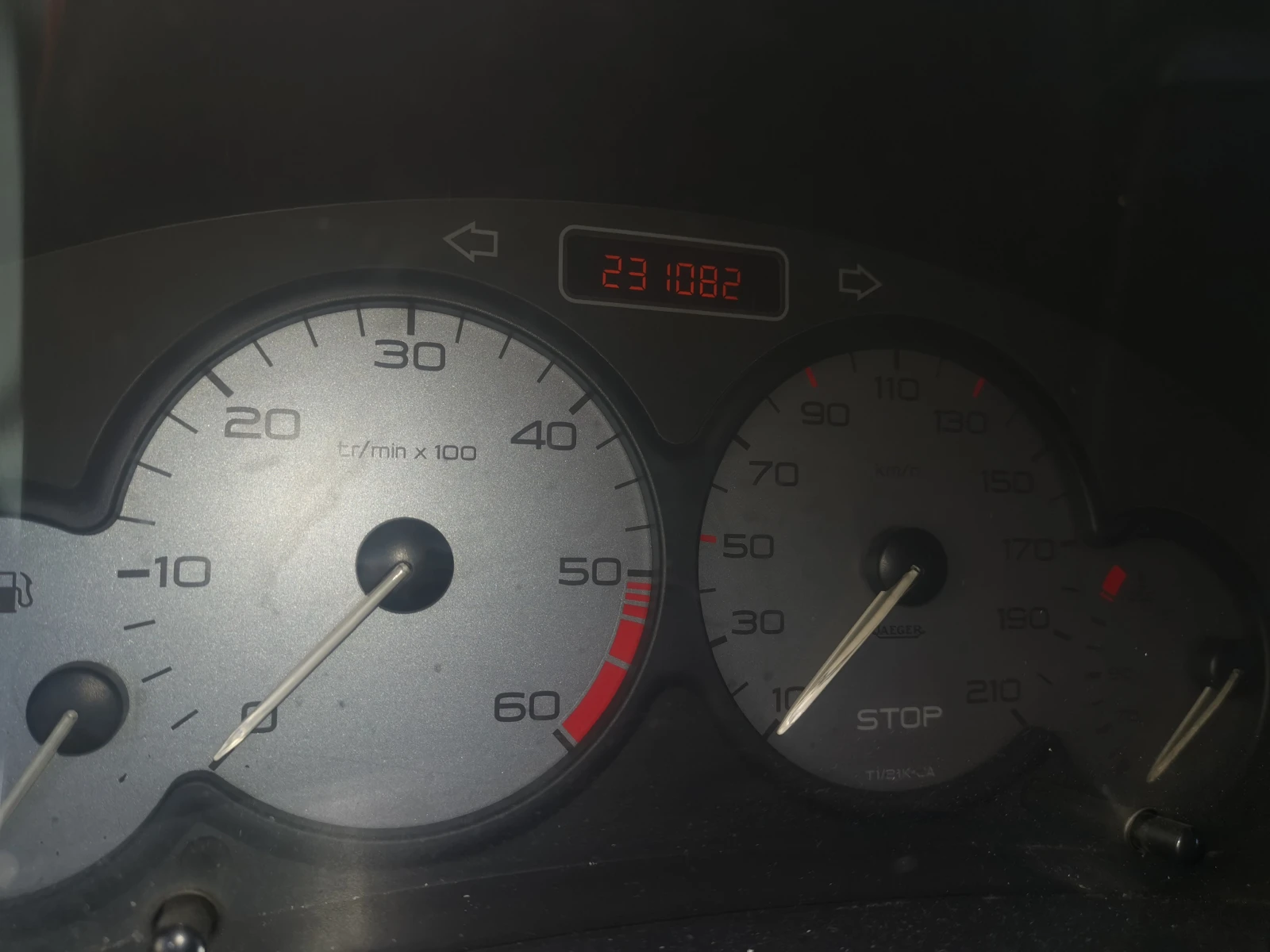 Citroen Berlingo 2, 0 HDI  6+ 1 | Mobile.bg   4